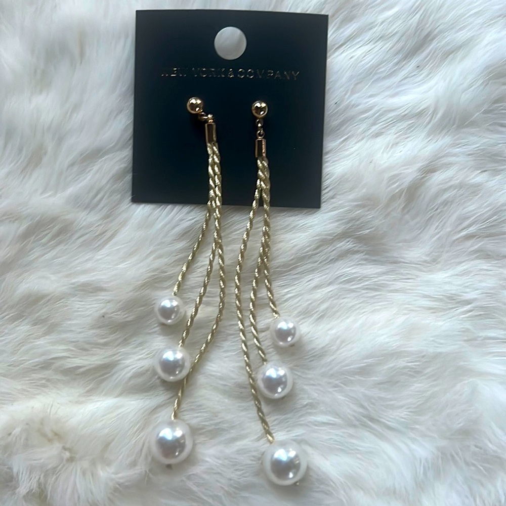 Pretty faux pearl earrings